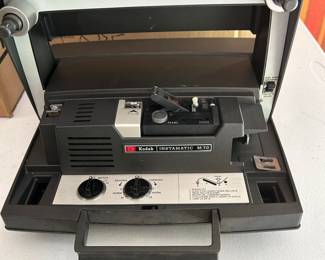 Kodak - Instamatic M70 Movie Projector