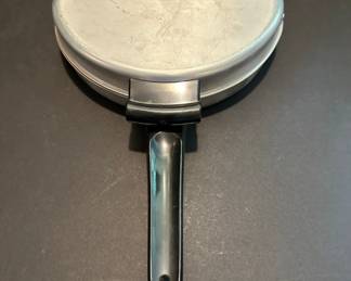 Vintage omelet pan