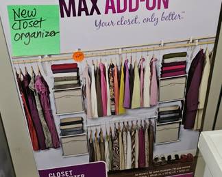 RUBBERMAID CLOSET ORGANIZER