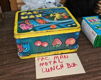 VINTAGE METAL LUNCH BOX PAC MAN