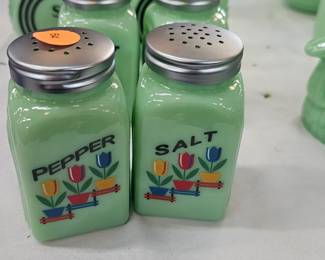 JADEITE SALT AND PEPPER