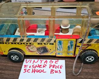 VINTAGE FISHER PRICE SCHOOL BUS TOY