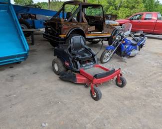 TORO ZERO TURN LAWN MOWER