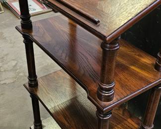 WOODEN PODIUM / SHELF