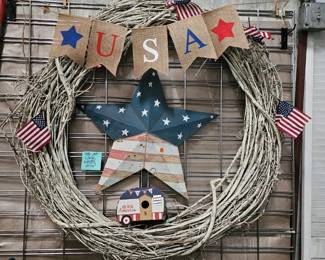 LARGE USA WREATH / JULY 04TH