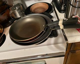 #101 Tramotina Set of 3 Skillets $25.00