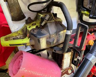 #119 Poulan Chainsaw 14" Model 1975 $40.00