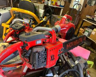 #116 Home-lite SuperXL 17" Gas Chainsaw (as is) $35.00
#117 Home-lite SuperXL 17" Gas Chainsaw (as is) $35.00