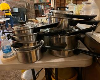 #85 Duncan Hines - 15 piece Cookware Set $80.00