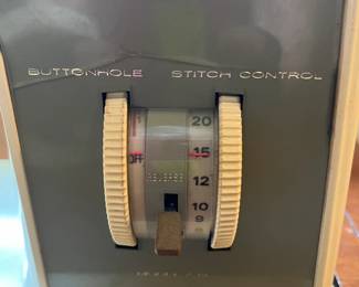 #23 Singer Sewing Machine in Cabinet w/2 drawers $60.00