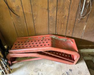 #109 Set of 2 Metal Car Ramps $30.00