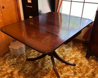 #18 Duncan Phyffe Drop Leaf Table - 18-45x34x30 (as is top finish) $75.00
