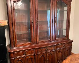 #48 Thomasville China Cabinet w/3 glass doors 3 glass shelves (2 piece) lighted w/3 drawers 6 wood doors - 72Hx19Dx31-7' $100.00