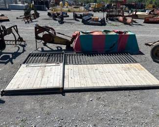 PRIEFERT 12 STALL FRONT