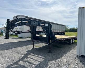 gooseneck hitch flatbed trailer