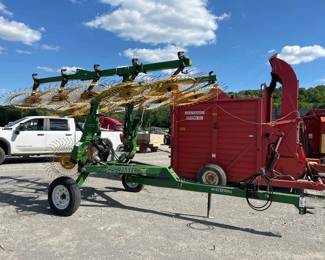 OGDEN HYBRID HAY RUNNER 10 WHEEL HAY RAKE