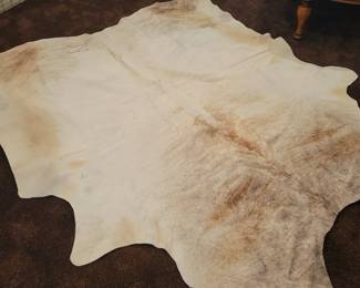 Very large cow hide