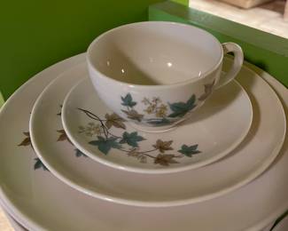 Syracuse china set
Carefree
Woodbine