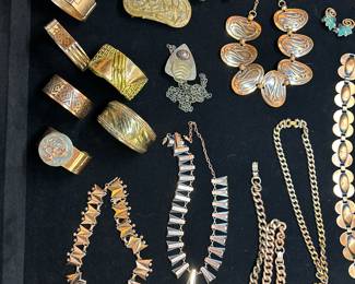 HUGE Costume Jewelry Collection! We've got Renoir Copper, Coro, Trifari, Matisse, Monet, Stephanie, Stephanie Covington, and fine art enamel jewelry that'll make you feel like royalty without spending a king's ransom.