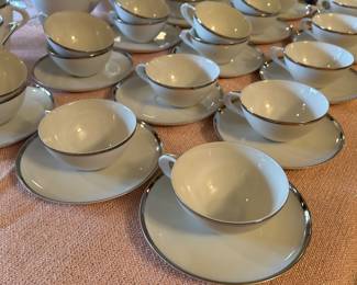 Dorothy Thorpe Inspired Barware, Platters and Coffee Set