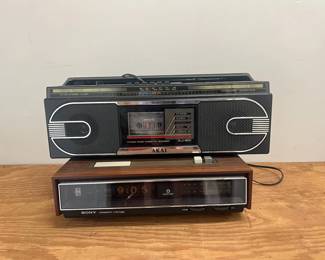 MPS158- Vintage Akai Stereo Radio & Sony Fm/Am Digital Clock/ Radio 
