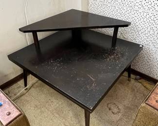 MPS132- (2) Tier Vintage Boomerang Table