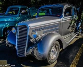 1935 Ford 3-Window Coupe Asking $45,000 - 502 Chevrolet crate engine w/auto trans, Two-tone silver paint with hand drawn custom pin-striping, Custom leather interior!