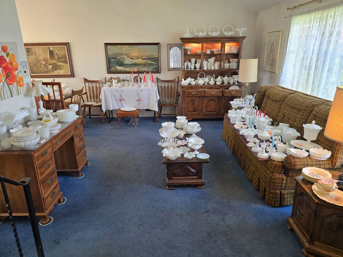 Milk Glass for days!! West Moreland, Fenton, kemple, Imperial and more!!