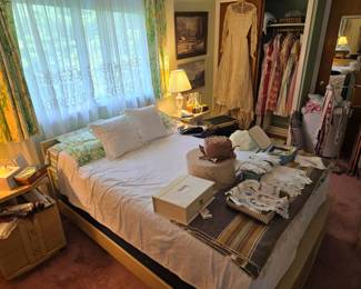 Bedroom set under $100 for all of it!!