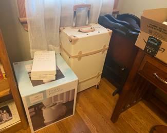 Estate Sales By Olga in Colonia, NJ