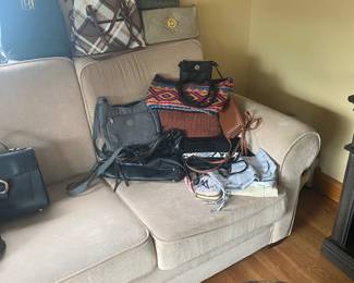 Estate Sales By Olga in Colonia, NJ
