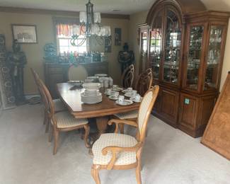 Estate Sales By Olga in Colonia, NJ