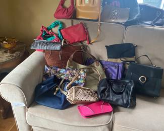 Estate Sales By Olga in Colonia, NJ
