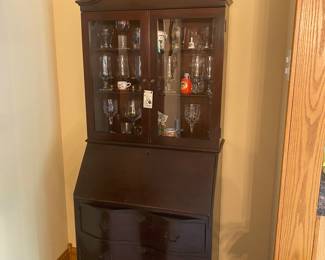 Estate Sales By Olga in Colonia, NJ