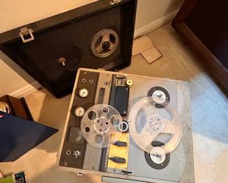 Reel-to-reel player 