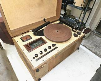 Vintage Radio/Phonograph