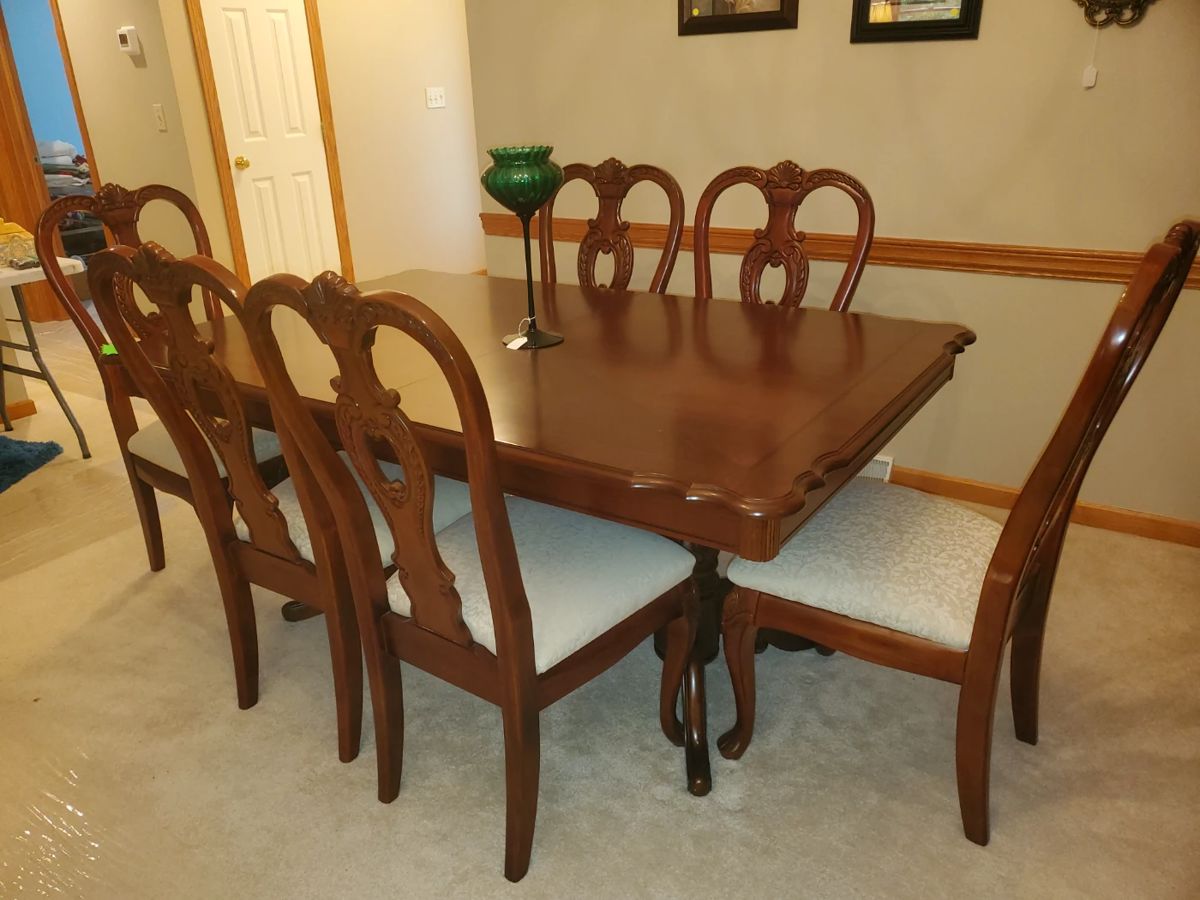 Sabrina Lane Estate Sale in Champion, OH starts on 6/8/2024