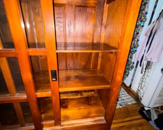 two interior shelves