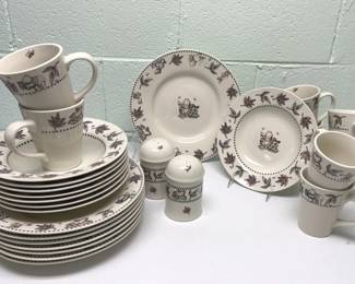 Winnie The Pooh 26Piece Dish Collection By Disney