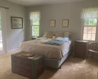 Bedroom overview