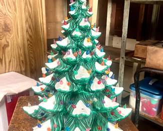 Beautiful, large vintage ceramic Christmas tree that lights up