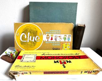 Board Games: 1954 Monopoly, 1976 Scrabble, Vintage Clue & More
Lot #: 81
