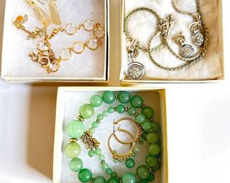 3 Sets Vintage Jewelry With Necklaces & Earrings, 1 With Bracelet
Lot #: 17