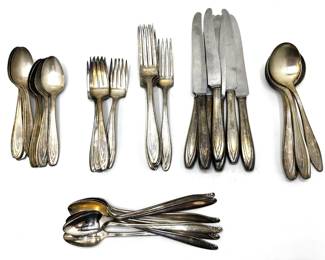 Vintage Roger Brothers Silver Plate Flatware (84 Pieces) & 8 Oneida Wm Rogers Ice Tea Spoons
Lot #: 135