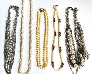 5 Vintage Necklaces
Lot #: 108