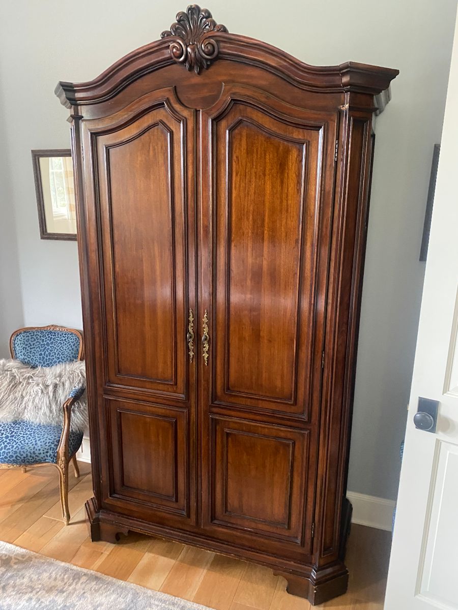 ACESTarrytownGemEstateSale in Austin, TX starts on 8/29/2024