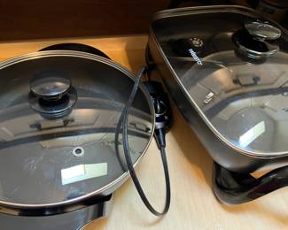 Electric fry pans