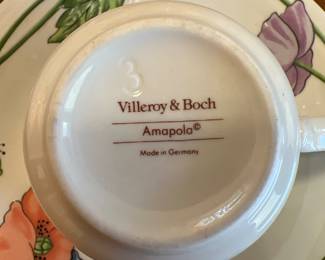 Villeroy & Boch Amapola china service for 12 plus serving pieces