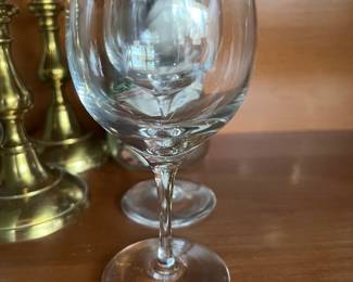 Stemware with gold rim