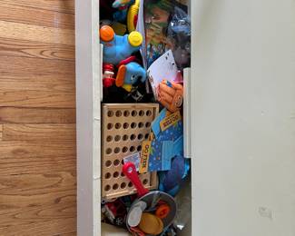 Chest with toys